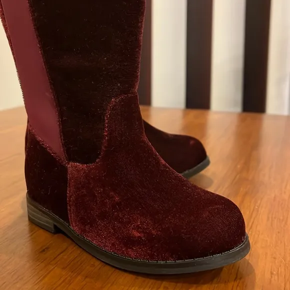 Michael Kors Emma Lily velour Boots new plum Girls Toddlers Size 5