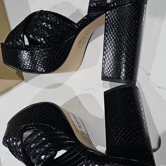 Michael Kors  leather shoes size 7 M