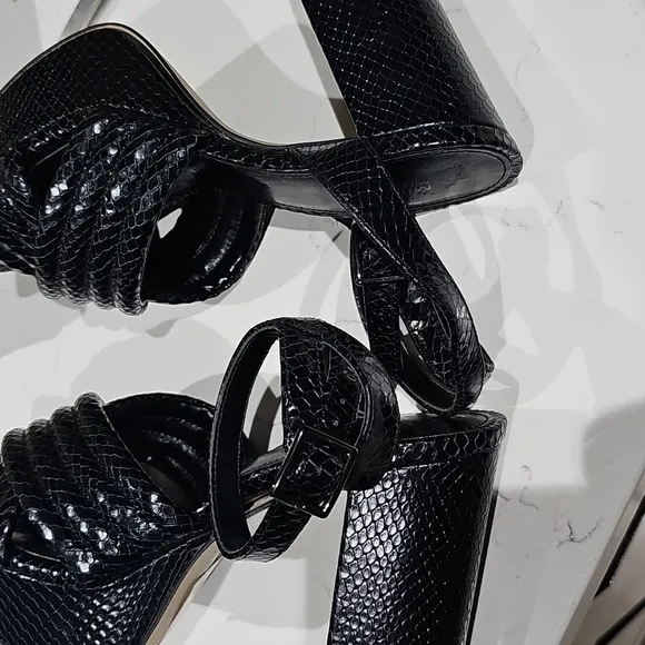 Michael Kors  leather shoes size 7 M