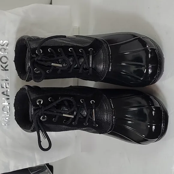 Michael Michael Kors Easton Lace Up Duck Boot - Black - Size 10 - Rain Leather