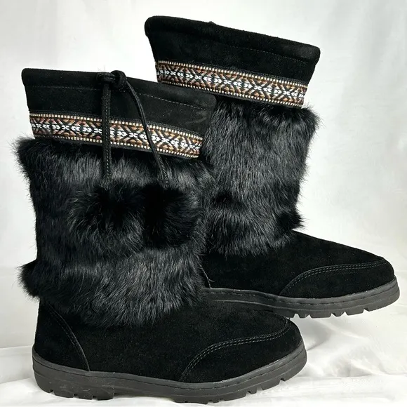 Minnetonka Moccasin Black Suede and Rabbit Fur Women’s Boots Size 8