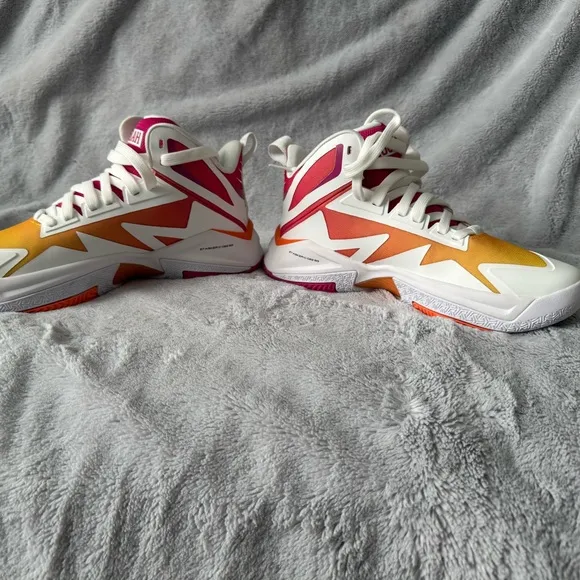 Moolah Triple Double Basketball Shoes Size 8