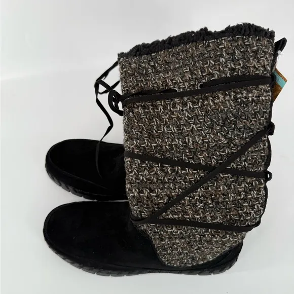 Muk Luks Black and Brown Winter Boots with Unique Lacing