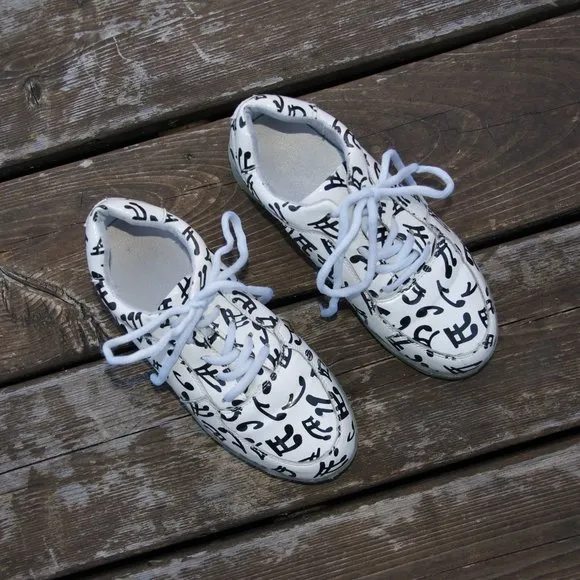 Musical Notes LED Light-Up Shoes - Youth Size 3/4