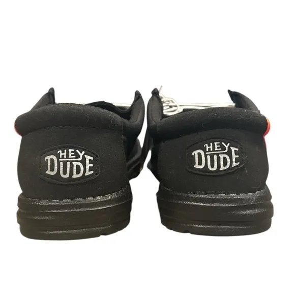 New authentic Hey Dude NASCAR signat shoes sz men’s 9 display