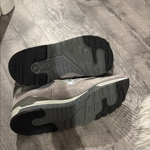 New Balance 998 (Made in USA) Men's Gray and White Sneakers