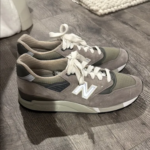 New Balance 998 (Made in USA) Men's Gray and White Sneakers