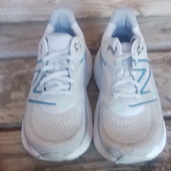 New Balance Fresh Foam Shoes in Cream and Light Blue