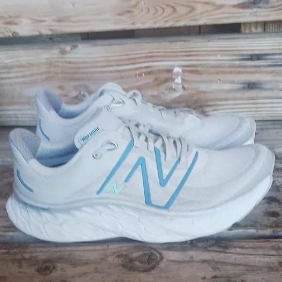 New Balance Fresh Foam Shoes in Cream and Light Blue