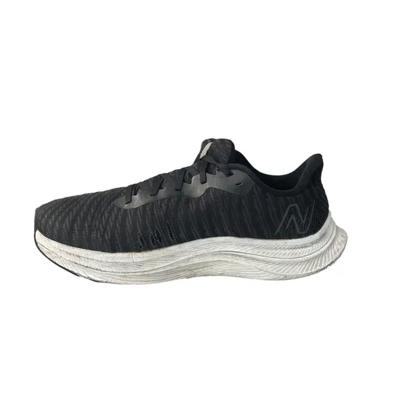 New Balance Fuelcell PropelV4 Men’s Black Running Shoes Size 10.5 D