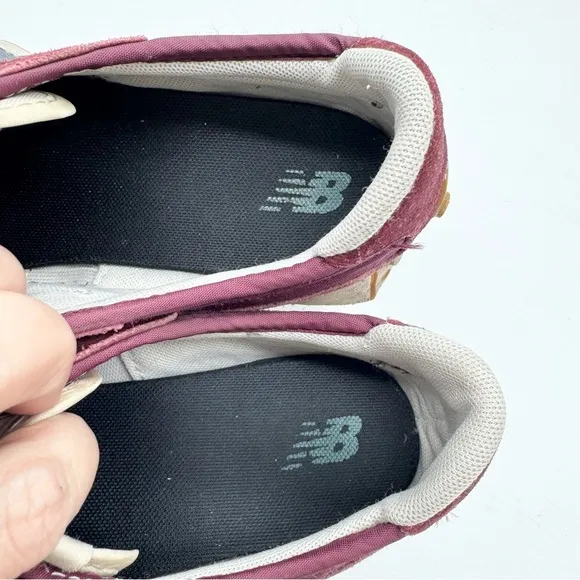 New Balance Lifestyle 327 Maroon &amp; White Athletic Casual Sneaker Shoes Boy's 4