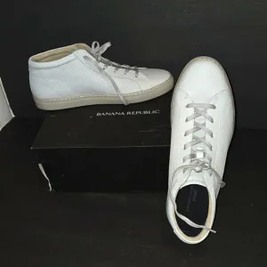 NEW BANANA REPUBLIC RICHERD MID TOP LEATHER LIGHT GREY SZ 11.5 SHOES IN BOX