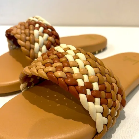 New BEEK Leather Baza Woven Sandals in Beach
