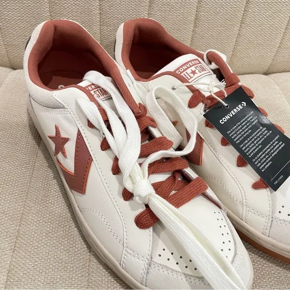NEW Converse Mens Pro Blaze Classic Leather &amp; SuedeBeige Sneakers Size 11.5