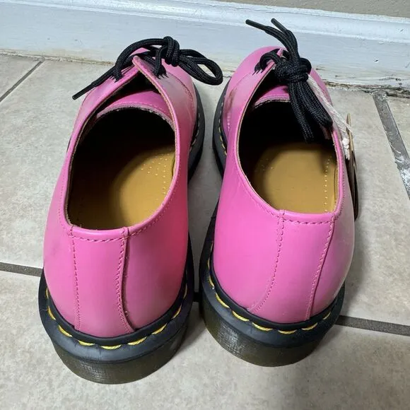 NEW Dr Martens 1461 Men's 9 Derby Shoes Pink Leather AirWair LA004 Oxford