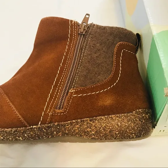 NEW Earth Origins Ankle Boots