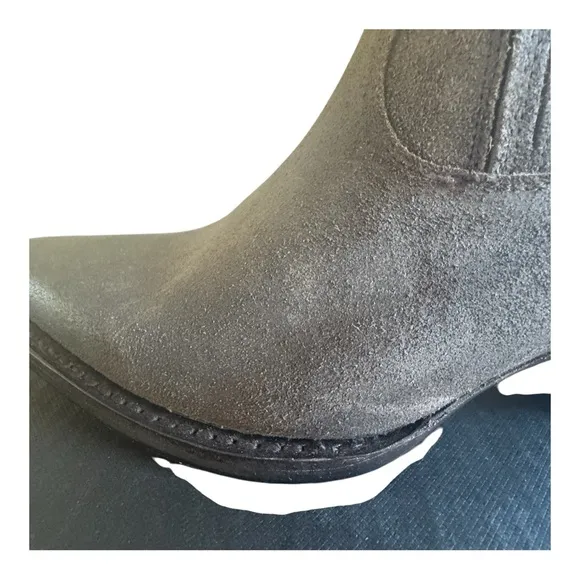NEW! Frye Sacha Chelsea Chocolate Brown Suede Ankle Boots Elastic Panels …