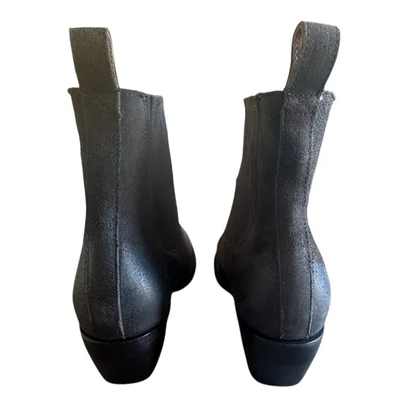 NEW! Frye Sacha Chelsea Chocolate Brown Suede Ankle Boots Elastic Panels …
