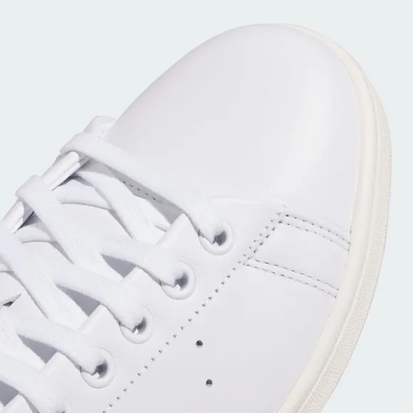 NEW GOLF Adidas Stan Smith UNISEX White and Navy Spikeless Golf Sneakers