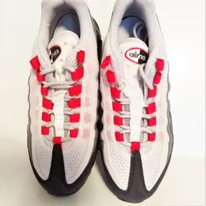 NEW Nike athletic shoes Air Max Women 7 White pink Hiking Discount Shipping!!