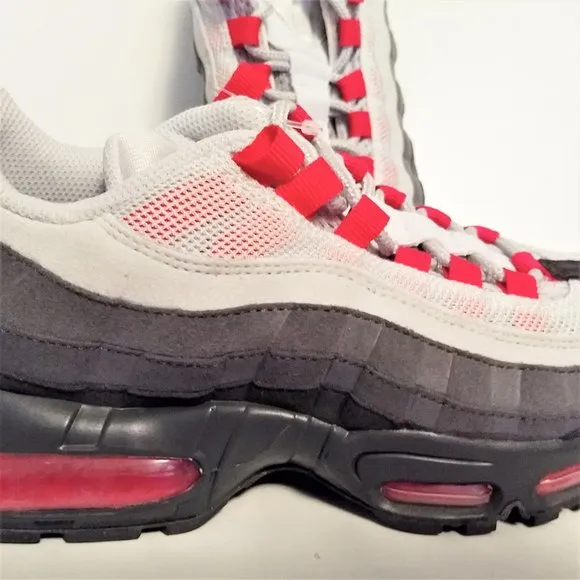 NEW Nike athletic shoes Air Max Women 7 White pink Hiking Discount Shipping!!