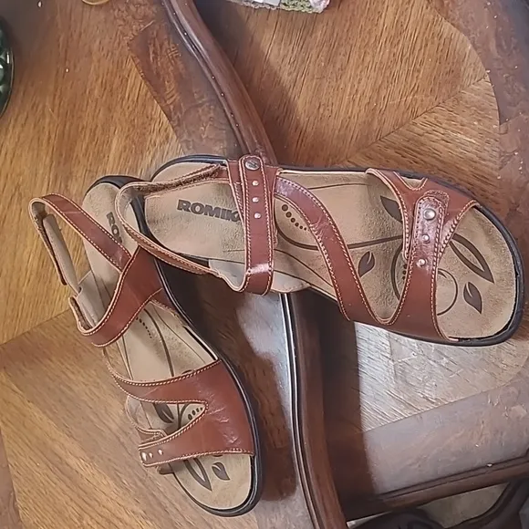 New! Romika Ibiza womens 40 size 9.5 brandy leather summer casual sandals