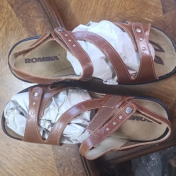 New! Romika Ibiza womens 40 size 9.5 brandy leather summer casual sandals
