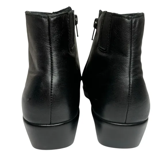 New SAS Comfort Ankle Boots Black Leather Retro Silver Button Accents Size 10 S