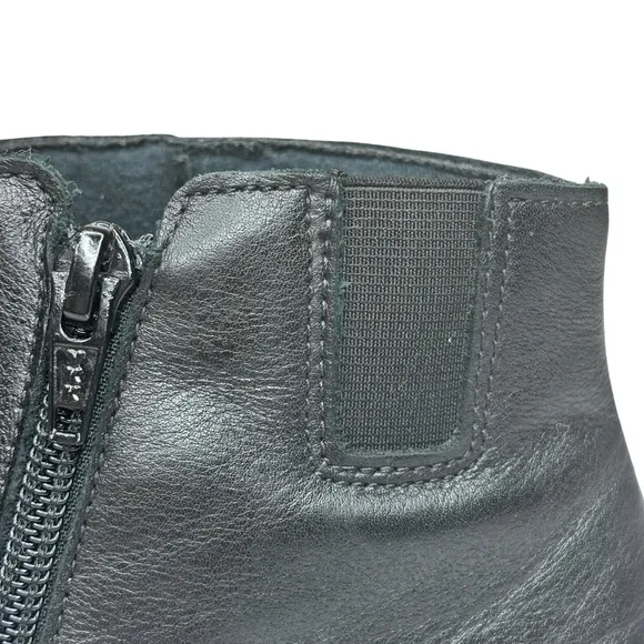 New SAS Comfort Ankle Boots Black Leather Retro Silver Button Accents Size 10 S