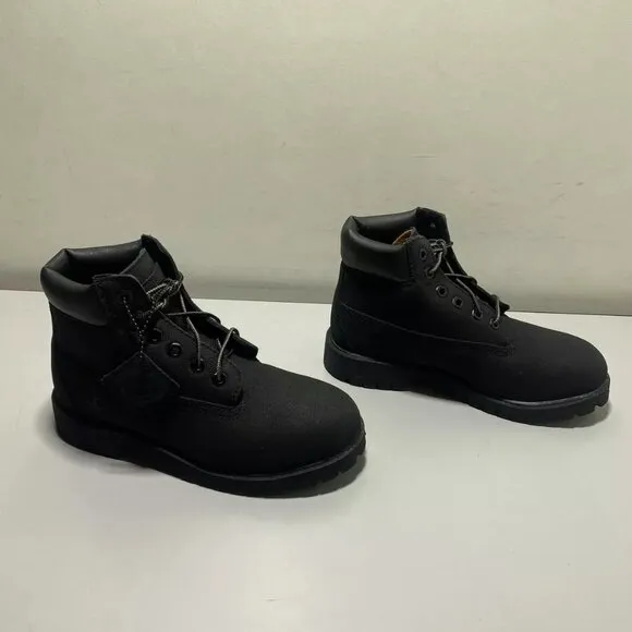 NEW TIMBERLAND Boys Premium Boots Size 2.5 Waterproof 6-Inch Padded Collar Black