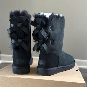 New UGG Black Bailey Bow II Boots with Fur Trim and Bow Details