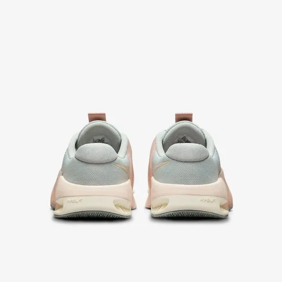 [NEW] Women's Nike Metcon 9 Workout Shoes Light Silver DZ2537-002