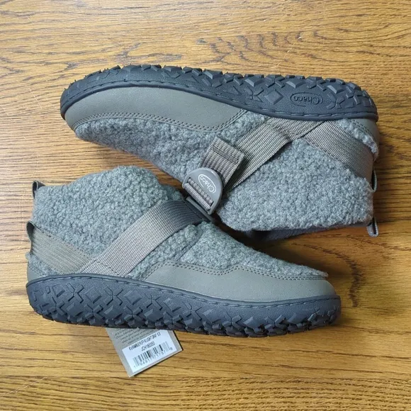 NIB Chaco Ramble Fluff Bootie Light Grey Color Kids Size 5
