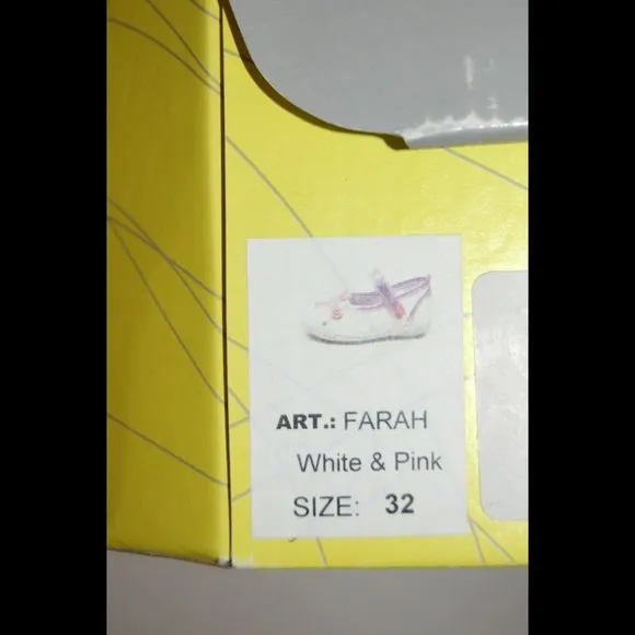 NIB Daph Daph Farah Mary Jane Shoes, Removable Decorative Snaps, sz 32 ( US)