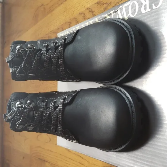 NIB Leon Boot Black Crown Vintage Size 13 Youth