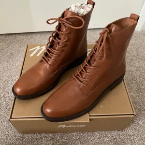 NIB Madewell Evelyn Dried Maple Brown Lace Up Leather Combat Ankle Boots 9.5