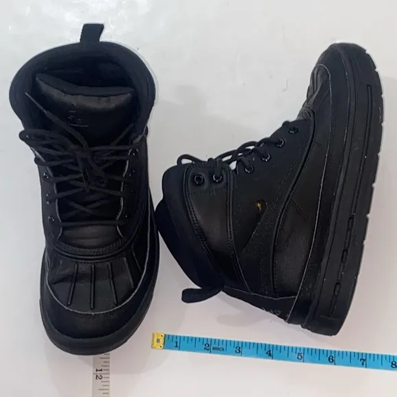 Nike ACG Woodside ll High GS US Size 4.5Y Kids Shoes Snow Boots