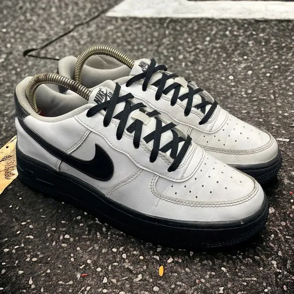 Nike Air Force 1 AF1 White Black Edition Shoes Kids 6Y / Women 7.5 Fast Shipping