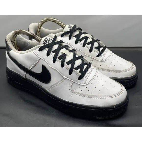 Nike Air Force 1 AF1 White Black Edition Shoes Kids 6Y / Women 7.5 Fast Shipping