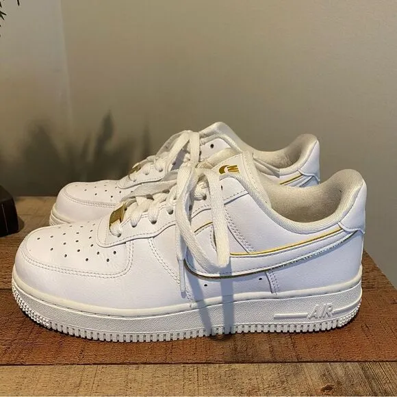 Nike Air Force 1 Icon Clash Metallic Gold