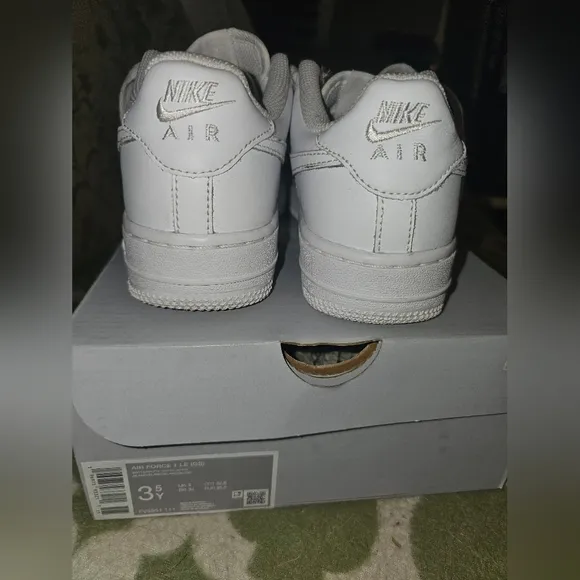 Nike Air Force 1 Low Casual Shoes w/ box