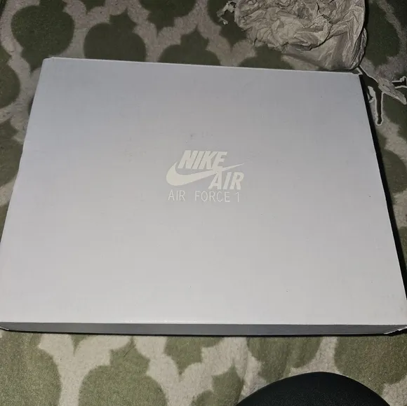 Nike Air Force 1 Low Casual Shoes w/ box