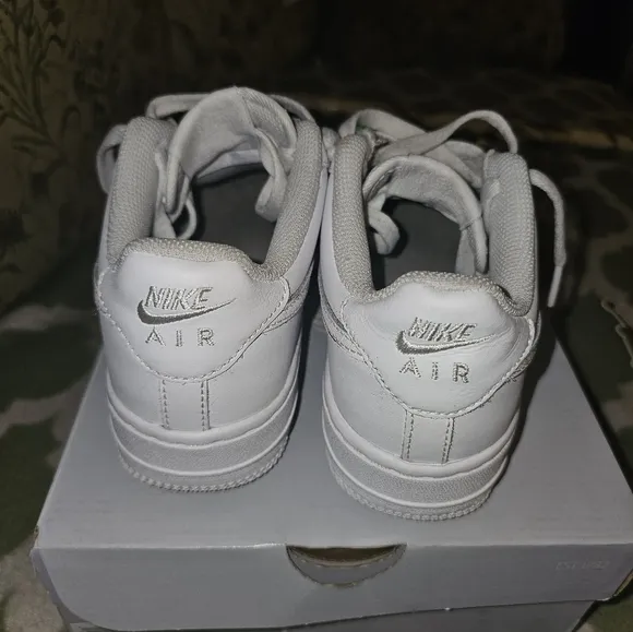 Nike Air Force 1 Low Casual Shoes w/ box