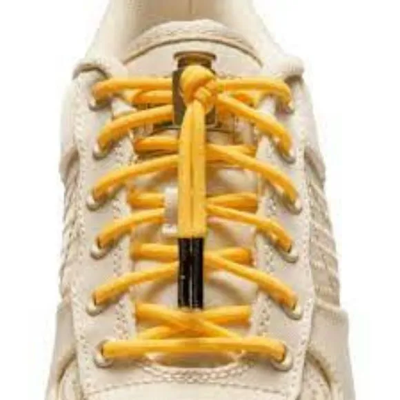 Nike Air Force 1 LV8 3 SE (Big Kids). Brand New. Kids Size: 6.5y