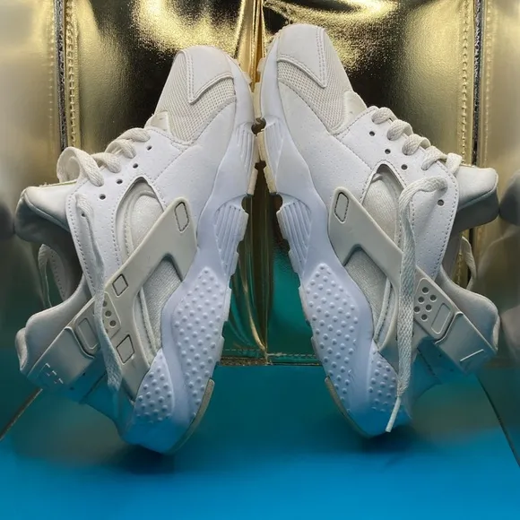NIKE Air Huarache Casual Running Shoes Y2K 90’s Streetwear Kids 6Y