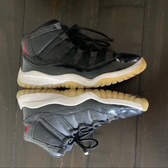 Nike Air Jordan 72-10 PS Sneakers Size 2Y