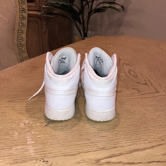 Nike  Air Jordan shoes