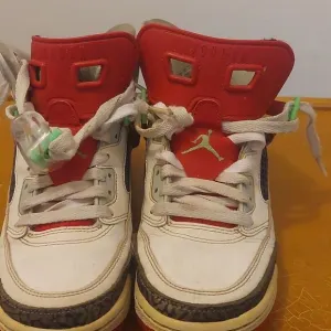 Nike Air Jordan Spizike Light Poison Green Youth Shoes