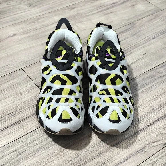 Nike Air KuKini Bright Cactus Mens Size 10 Black Volt Running Shoes