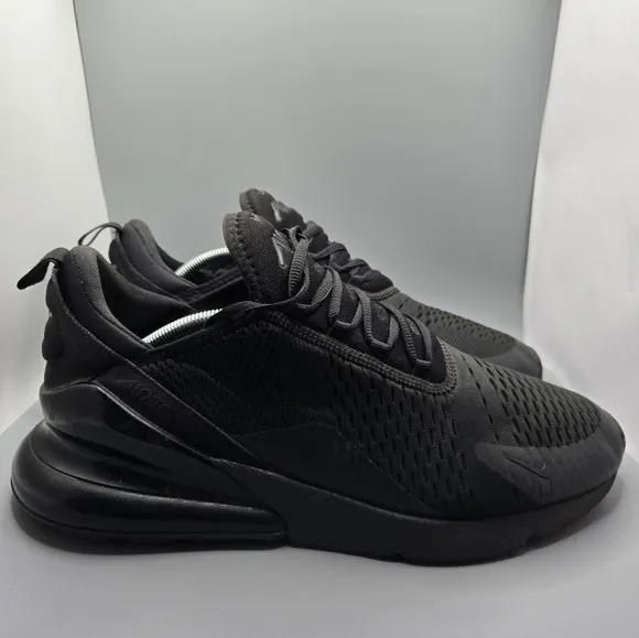 Nike Air Max 270 Low Triple Black AH8050-005 Men's Size 13 Athletic Sneaker Shoe